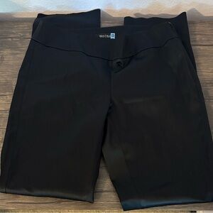 black pants size 4